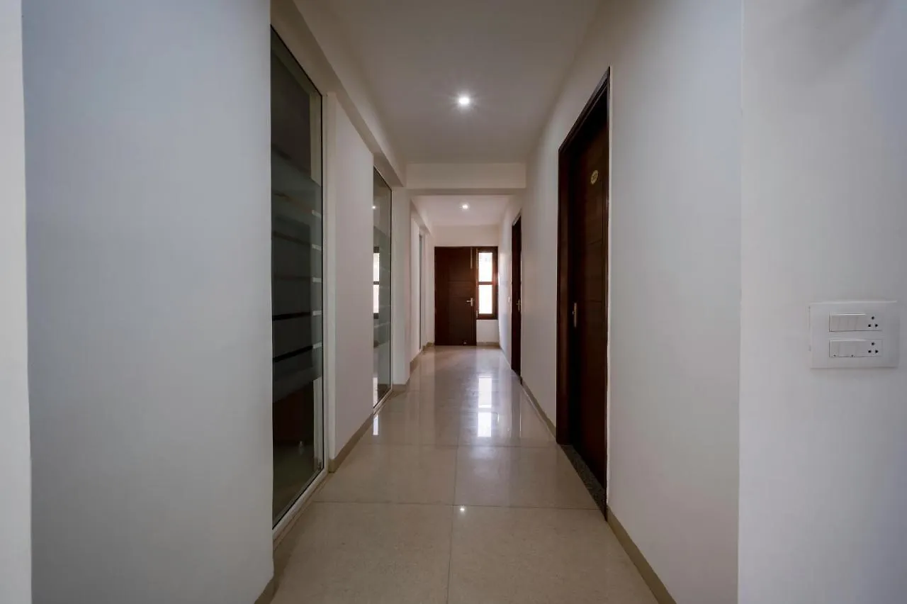 *** Hotel The Palms Inn I Near Medanta Medicity I Sec-38 Gurgaon India