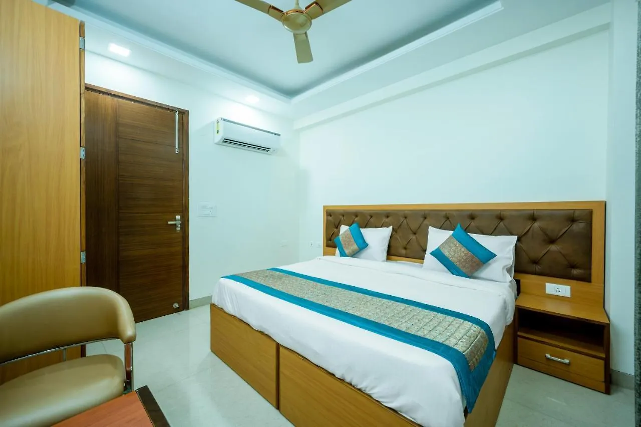 *** Hotel The Palms Inn I Near Medanta Medicity I Sec-38 Gurgaon India