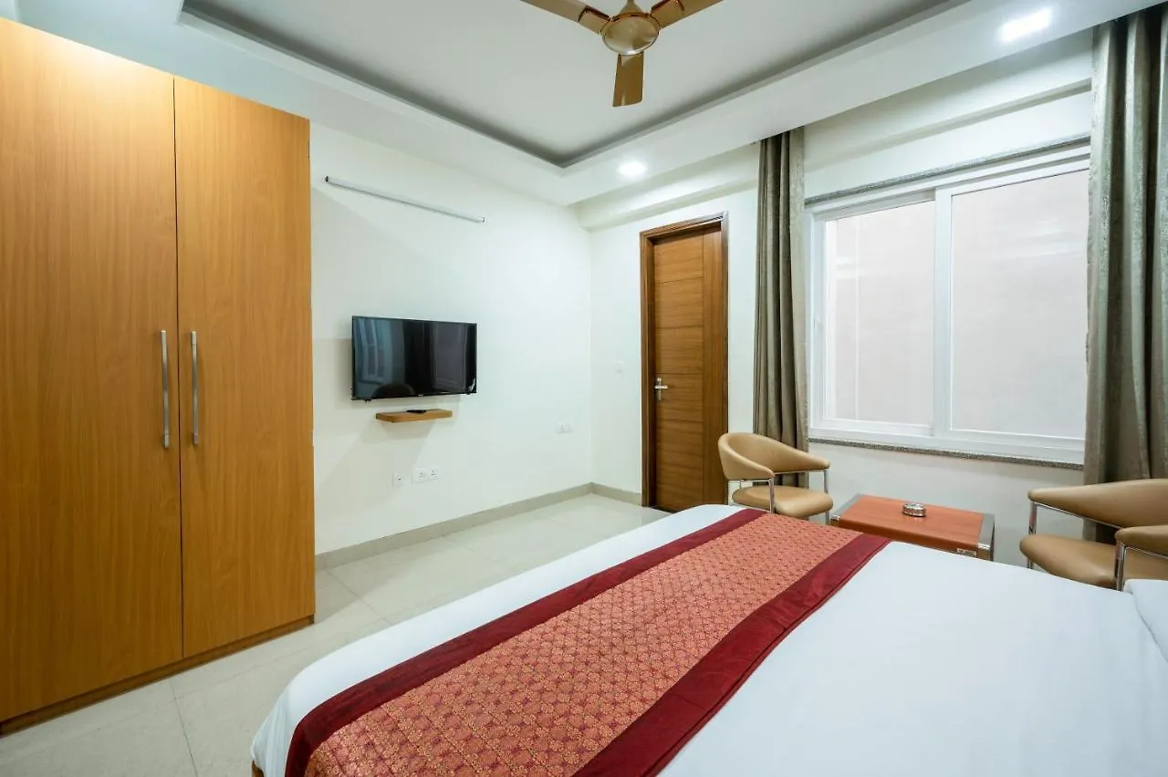 The Palms Inn I Near Medanta Medicity I Sec-38 Gurgaon 3*,