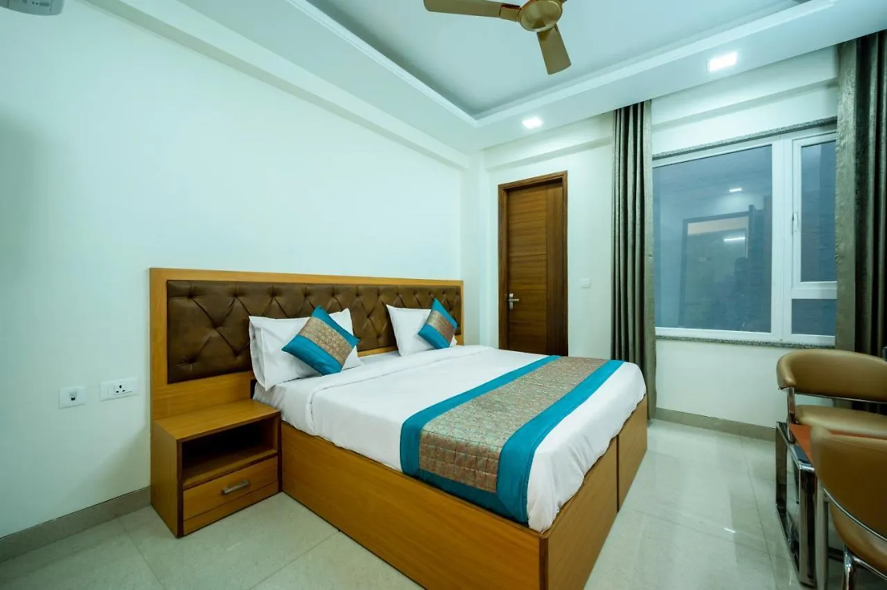 The Palms Inn I Near Medanta Medicity I Sec-38 Gurgaon